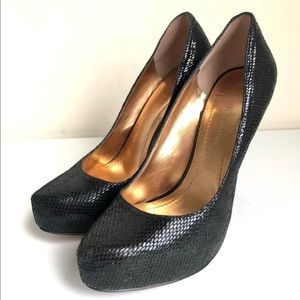 BCBGeneration BG-Parade Black Leather Platform Pumps- sz 6.5